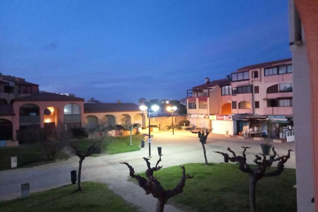 T2, Vue Sur Mer, Terrasse, Parking Prive Le Barcarès Exterior foto